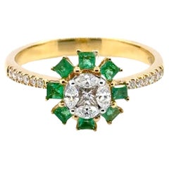 18k Gold Princess‑Cut Colombian Emerald Cts 0.30 South African Diamond Flower