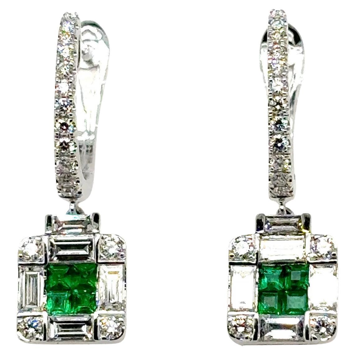 Orecchini in oro 18k con smeraldo colombiano taglio Princess Cts 0,39 e diamante Baguette