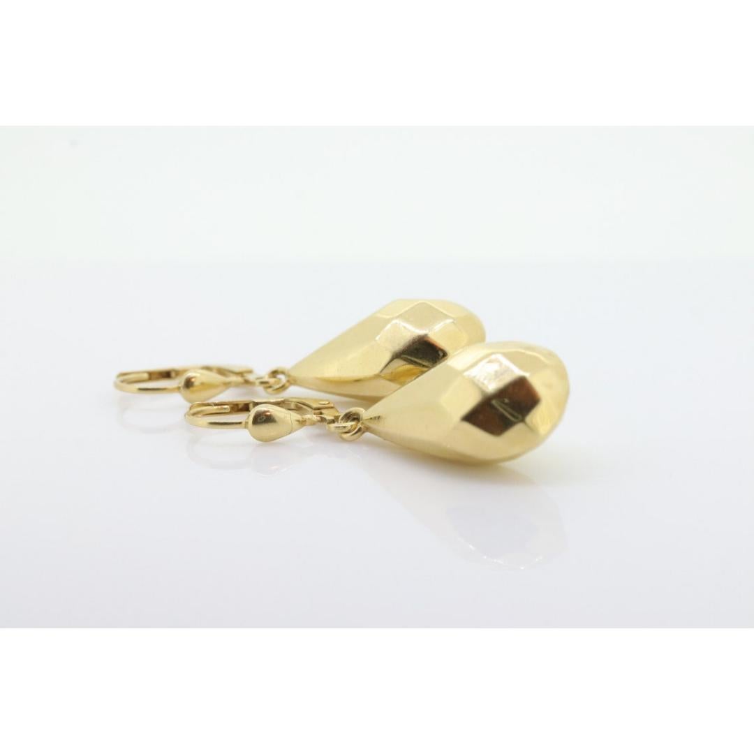 18k Gold Puffed Hollow Dangle Earrings. Glossy Geometric Drop earrings. For Sale 1