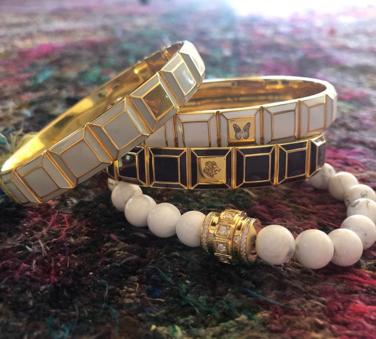 18 Karat Gold Purple Enamel Carousel Bracelet In New Condition For Sale In Novato, CA