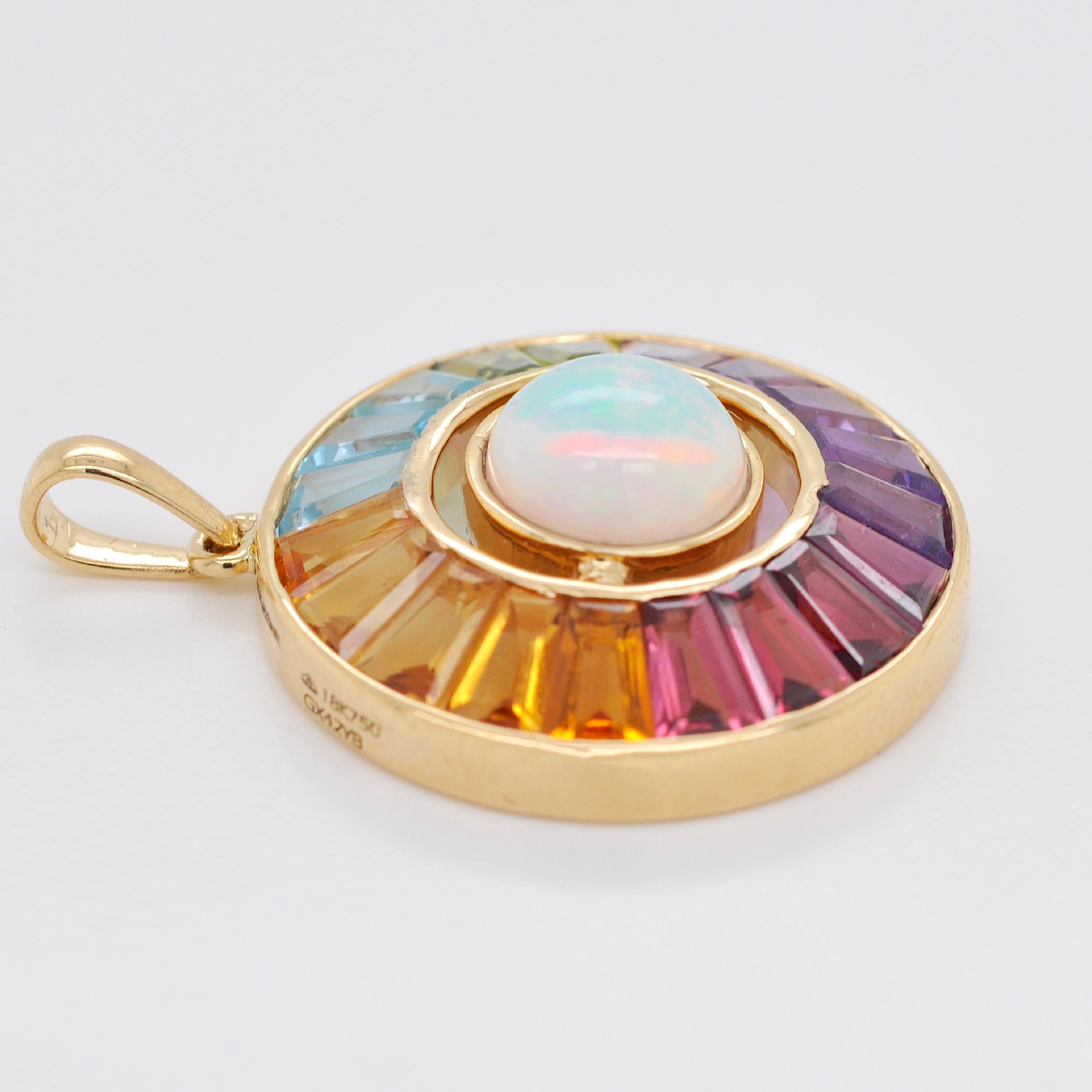 18K Gold Rainbow Gemstone Circle Diamond Ethiopian Opal Reversible Pendant In New Condition For Sale In Jaipur, Rajasthan