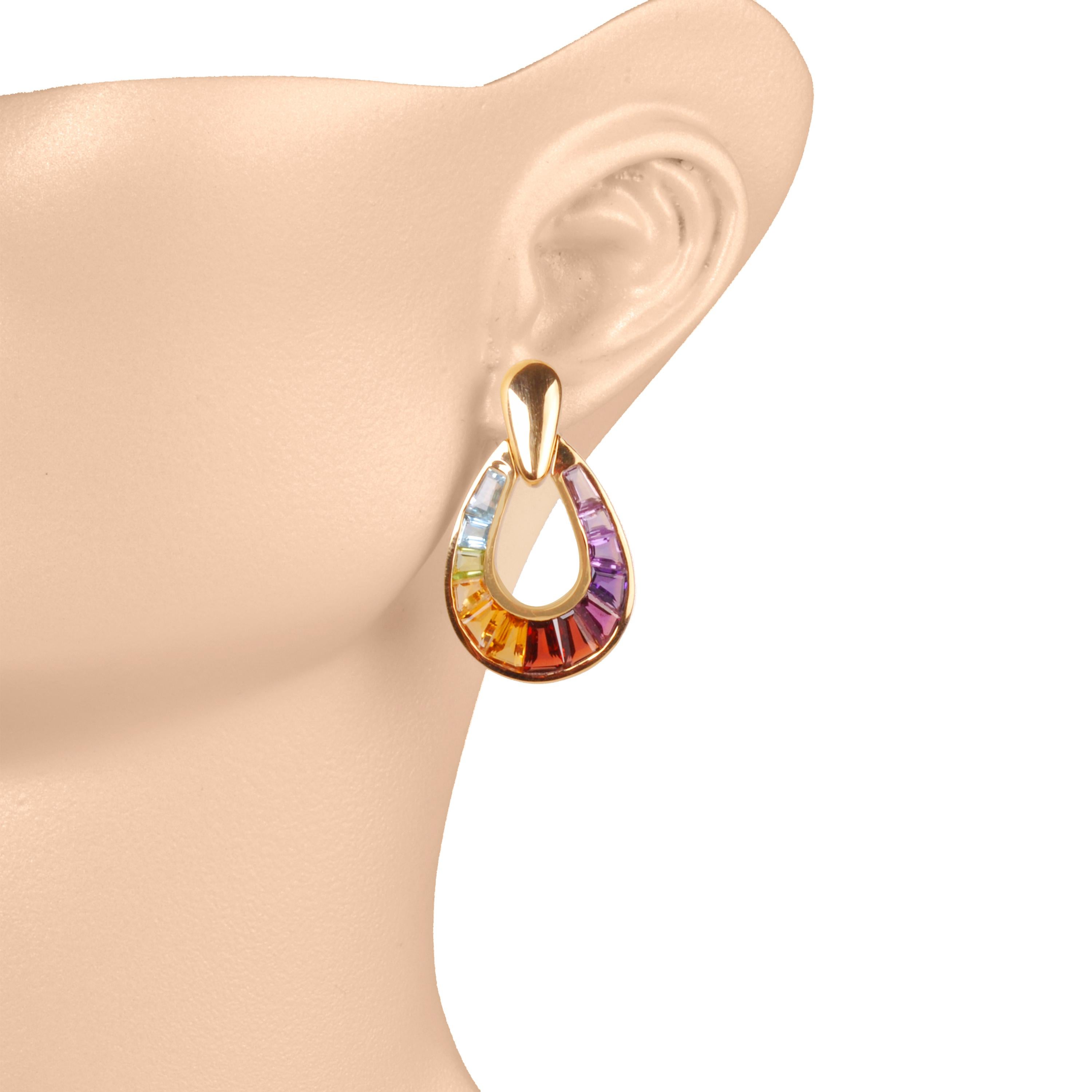 Boucles d'oreilles pendantes en or 18K avec gouttes de pluie serties Channel Channel, arc-en-ciel et pierres baguettes. en vente 5