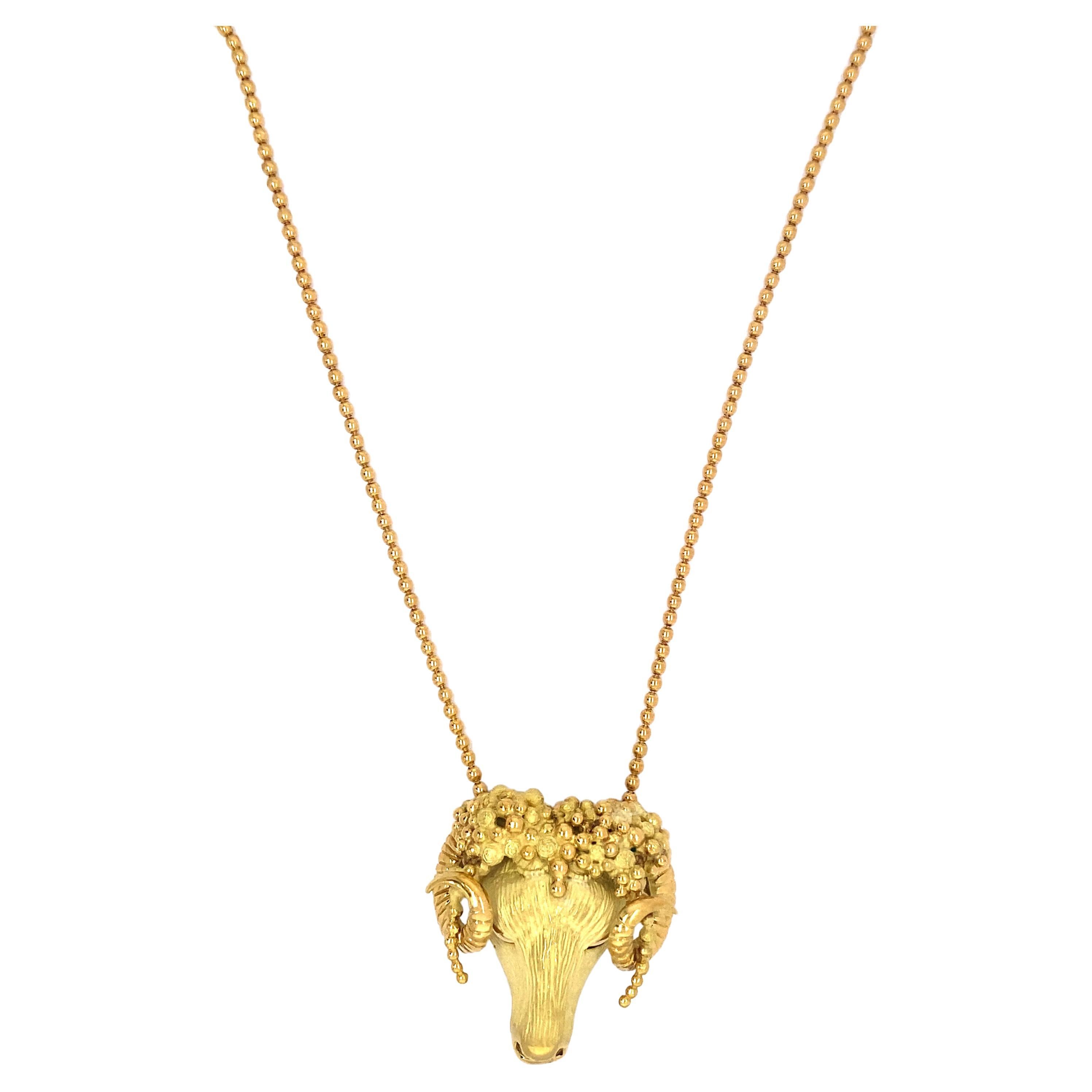 18k Gold Ram's Head Necklace For Sale