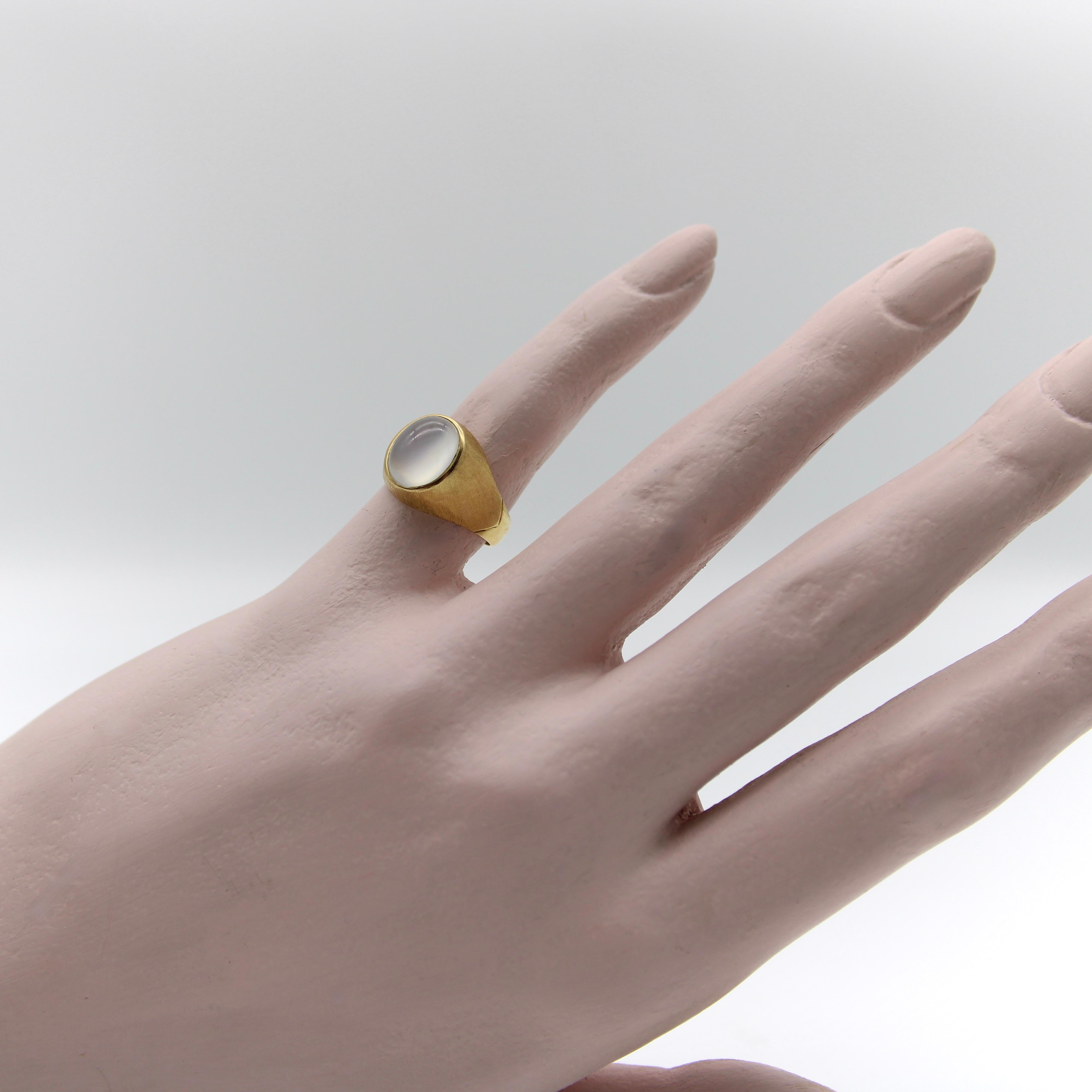 18K Gold Retro Tiffany & Co. Moonstone Ring  1