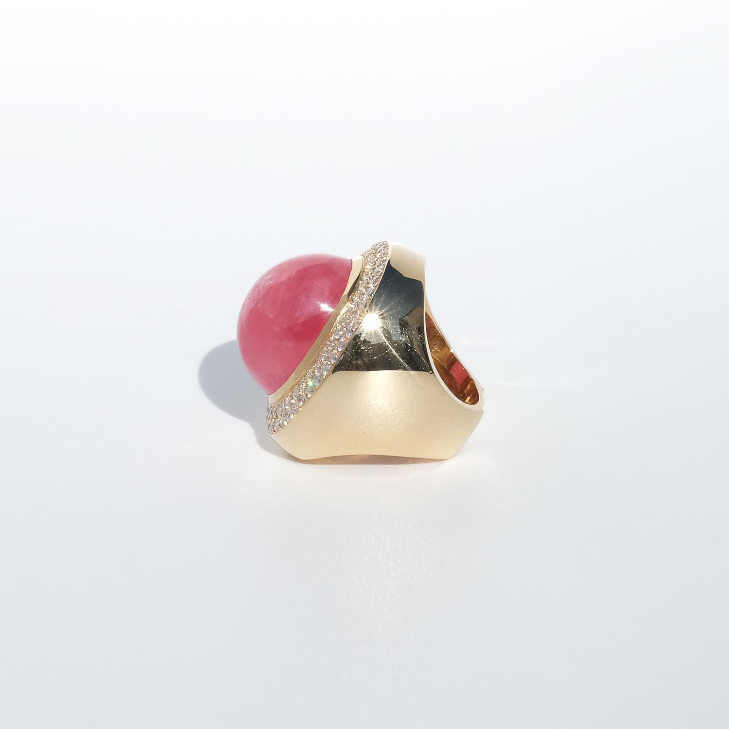 Horacio Ramires Achinelli, bague en or 18 carats, rhodochrosite et diamants, 50 g Bon état - En vente à Stockholm, SE