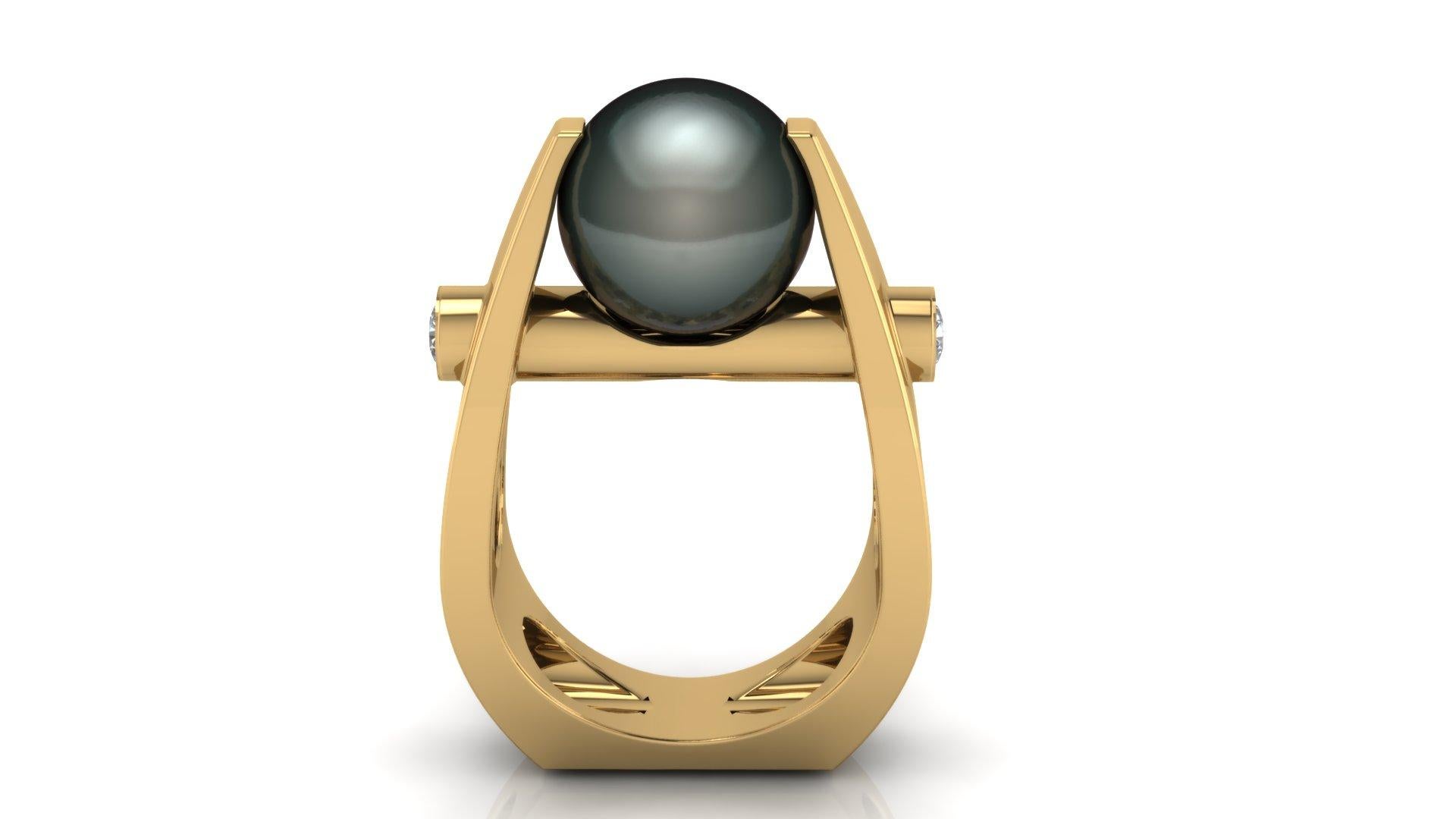 18 Karat Gold Ring Tahitian Pearl and .30 Carat F VS1 Brilliant Cut Diamonds In New Condition For Sale In Sarasota, FL