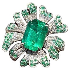 Anello in oro 18 carati con diamante e smeraldo 2,09 carati Haute Joaillerie