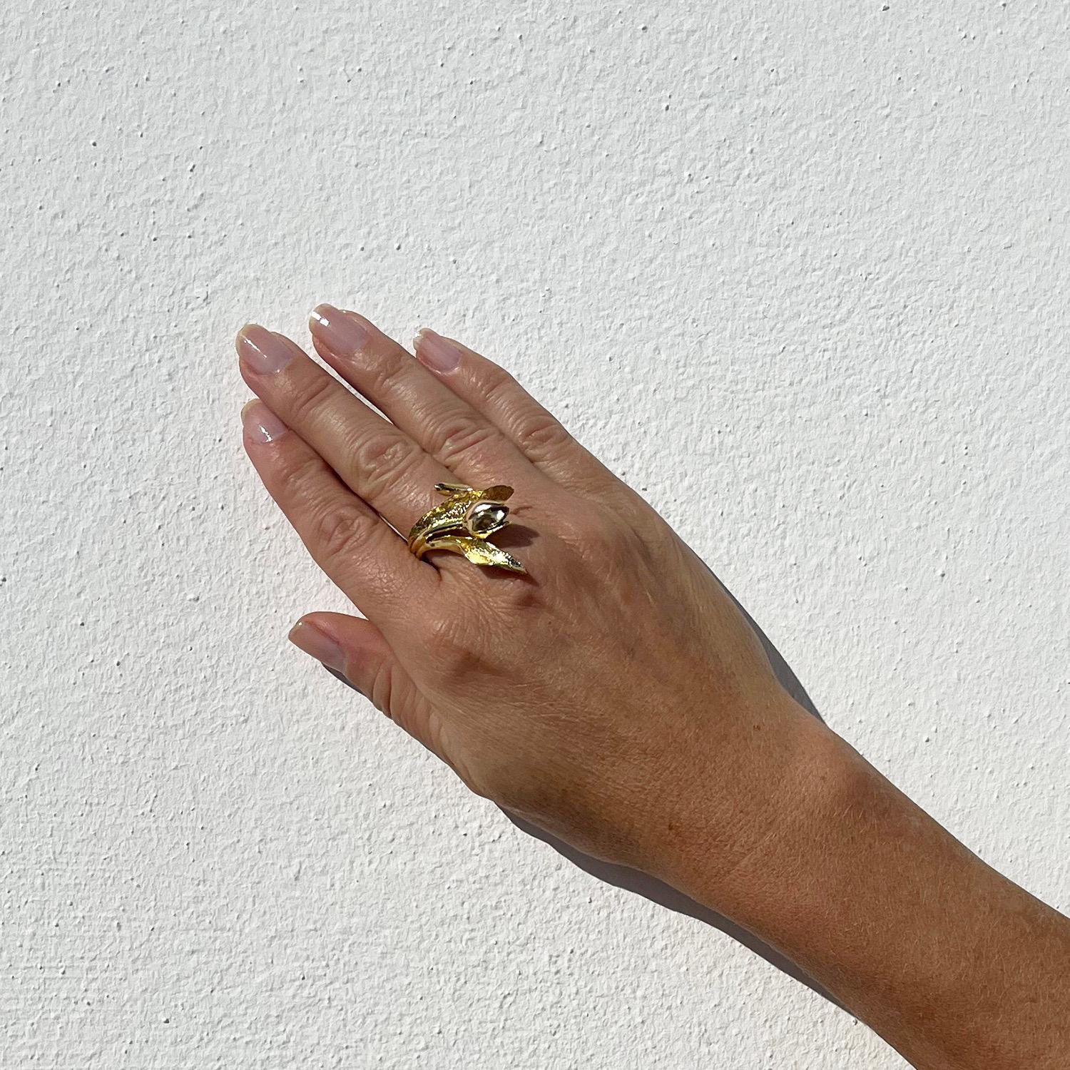 18 Karat Goldring von Goldmeister Etsuko Minova, hergestellt 1996 im Angebot 6