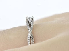 Anello in oro 18 carati di Tacori con 0,66 carati di diamanti pregiati.