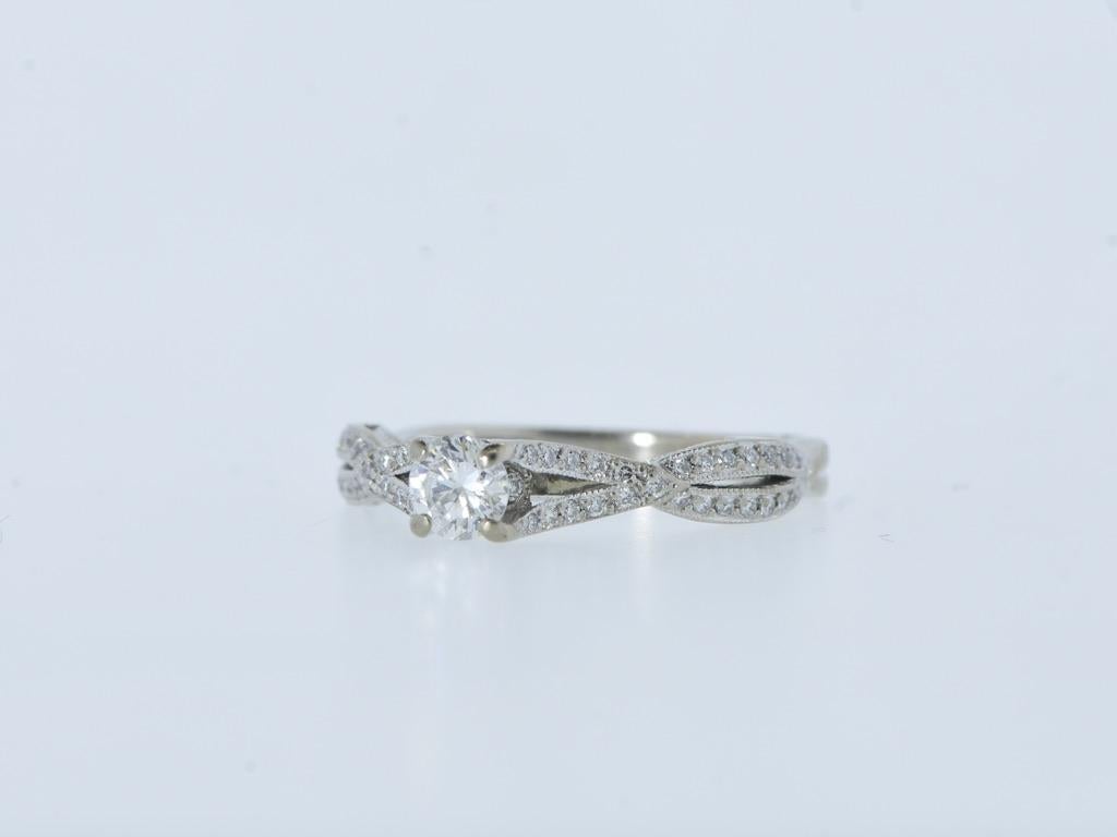 18K Gold Ring by Tacori with 0.66 cts. of Fine Diamonds. For Sale 3