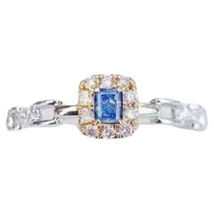 18 Karat Gold Ring Cushion - geschliffener blauer Diamant mit Kettenelement