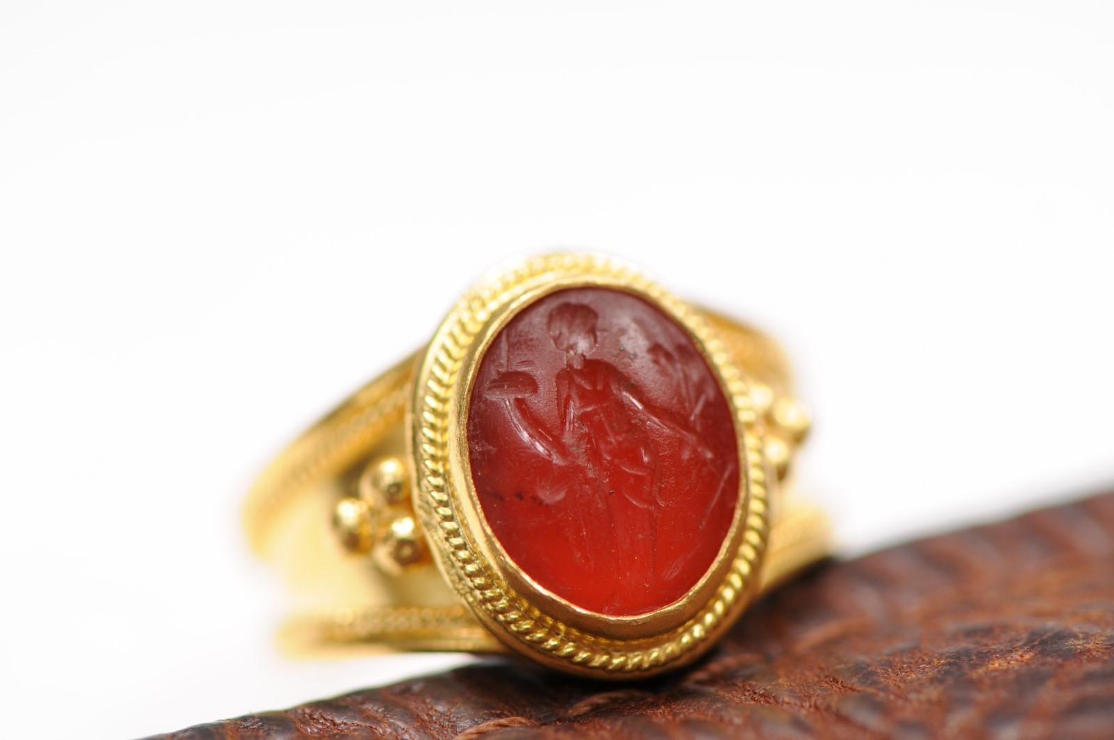 18K Gold Ring w Venus Intaglio For Sale 6