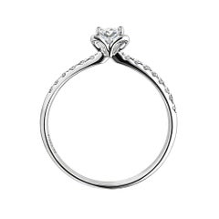 Ring aus 18-karätigem Gold mit einem Diamanten von 0,25 Karat und Pavé-Verzierung an den Seiten – Größe K1/2 (~5,5 US)