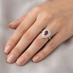 18K Gold Ring mit 0.88ct Pear-Cut No Heat Certified Ruby & Diamanten Größe 7.5