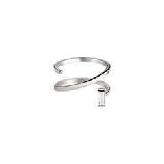 14k gold ring with baguette-cut diamond