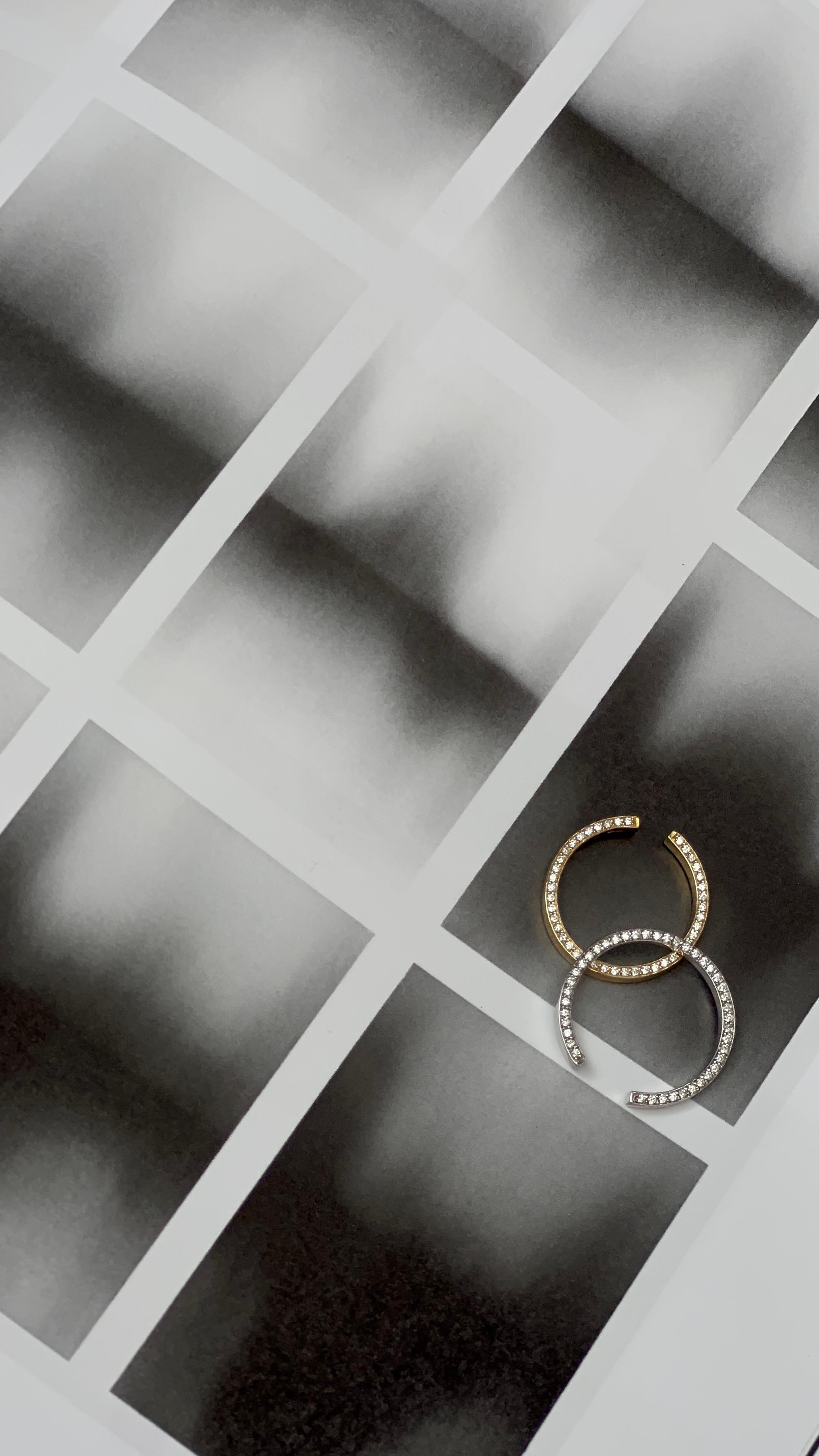 En venta: Anillo de oro de 18 quilates con diamantes  4
