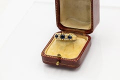 18k Goldring mit natürlichen Saphiren und Diamanten, Großbritannien, Sheffield