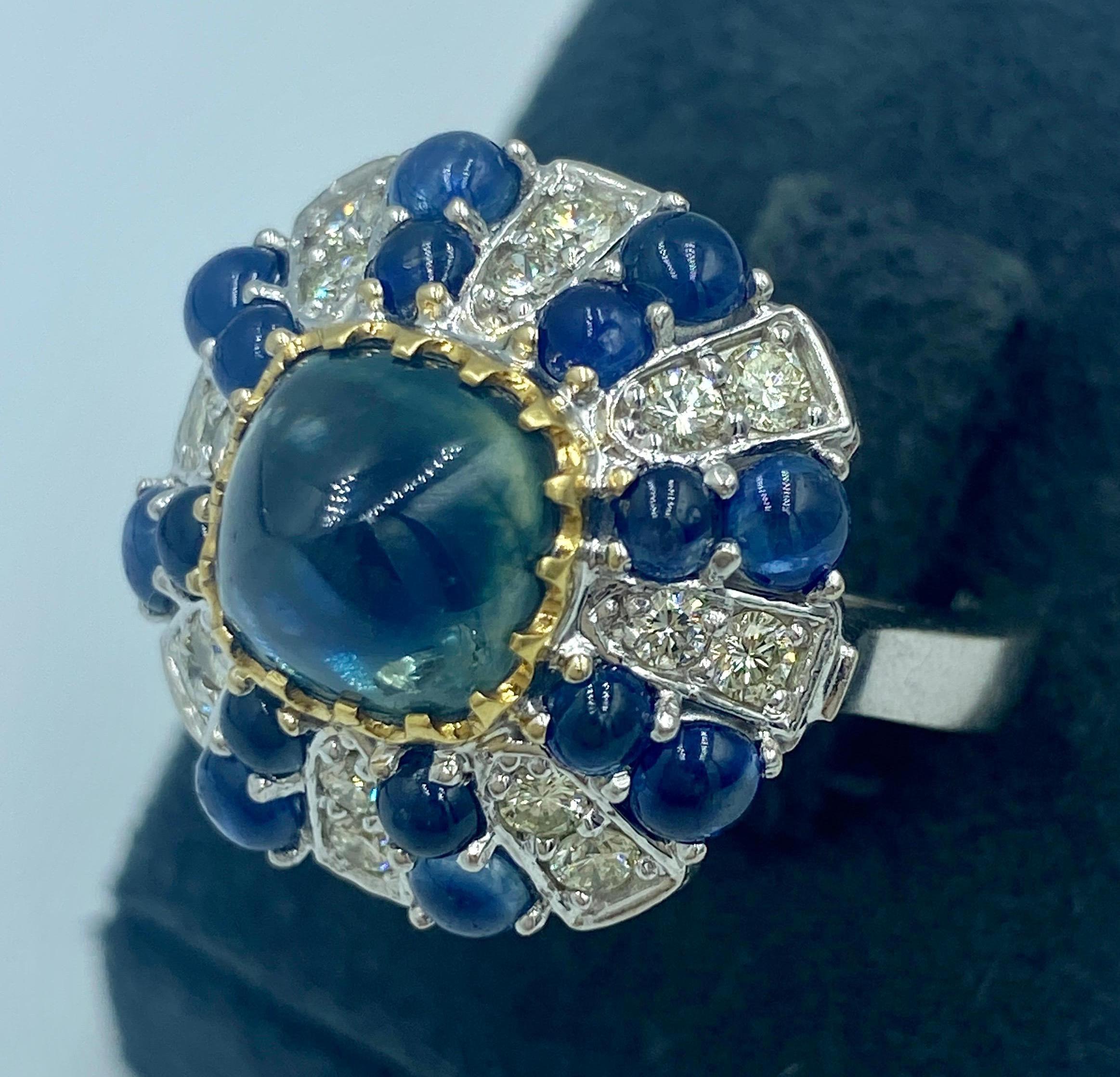 Contemporary 18k gold ring with no heat sugarloaf cabochon sapphire and diamonds For Sale