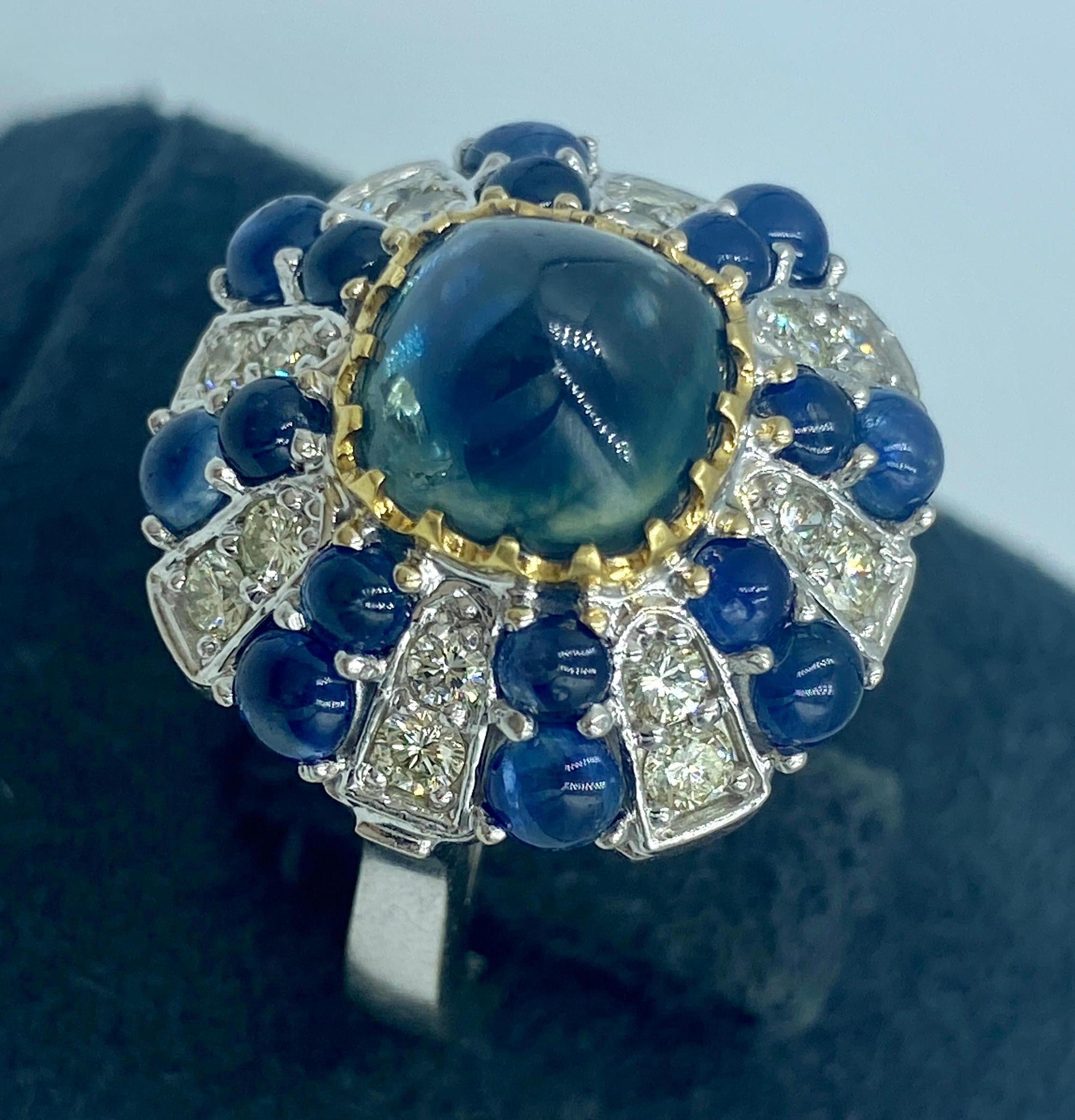 Contemporary 18k gold ring with no heat sugarloaf cabochon sapphire and diamonds For Sale
