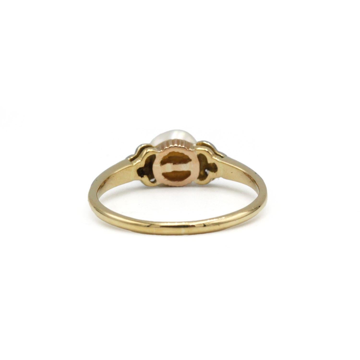 Donna 18K Gold Ring with Pearl and Old-Cut Diamonds in vendita
