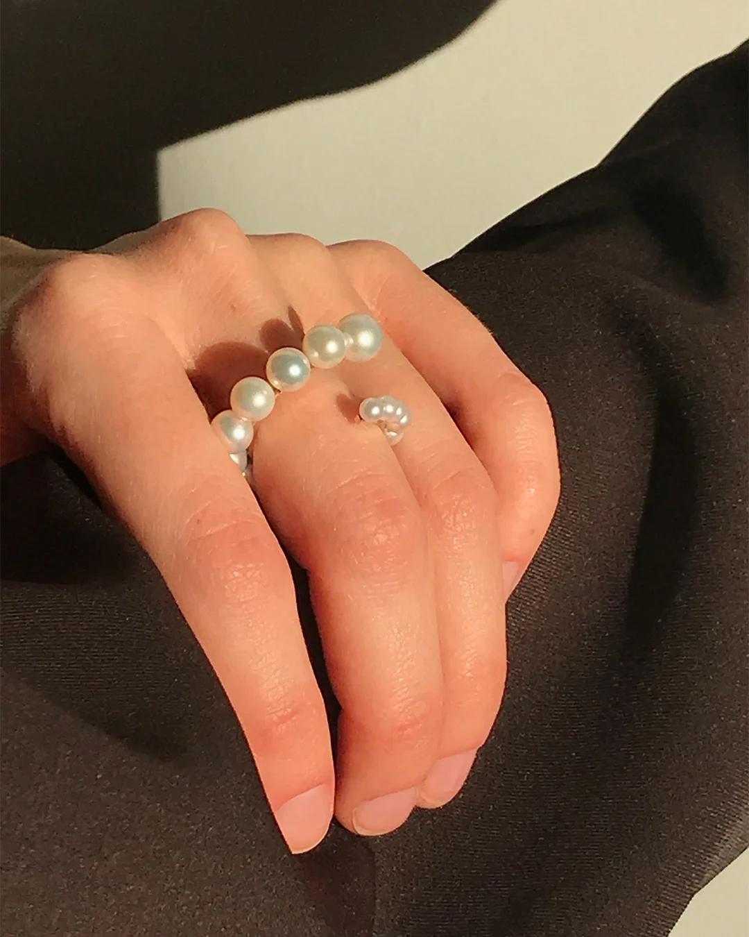 Im Angebot: 18k Goldring mit Flussperlen () 4