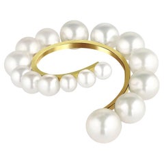 18k gold ring with river pearls