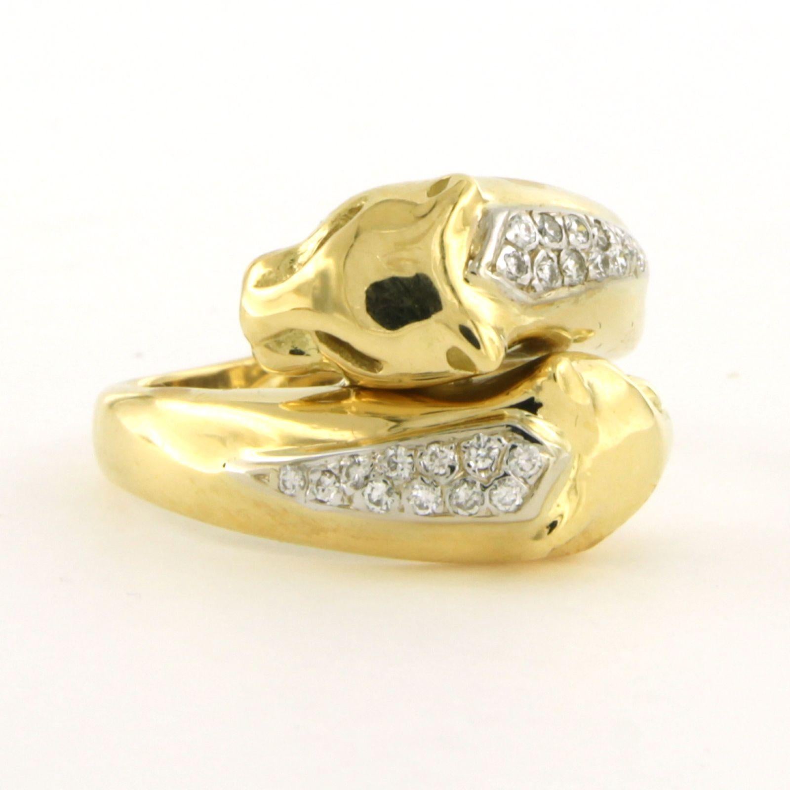 18k gold ring with two panther heads with brilliant-cut diamonds up to 0.20ct In Excellent Condition For Sale In The Hague, ZH