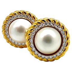 Orecchini con bordo a corda in oro 18K con diamanti e perle Mabe da 16 mm, diametro 1 pollice