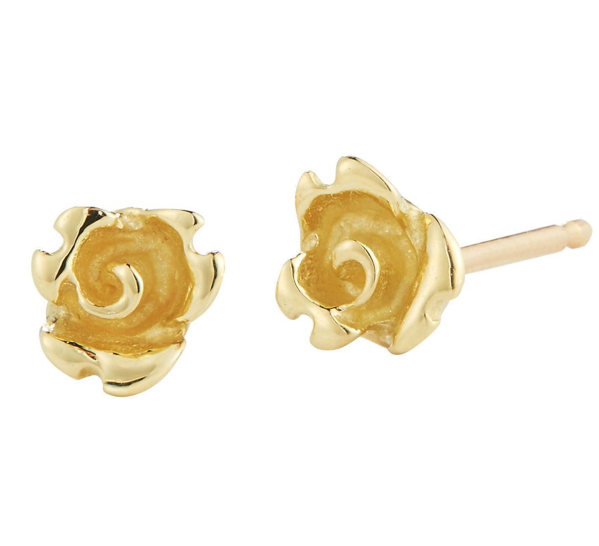 18 Karat Gold Rosebud Stud In New Condition For Sale In New York, NY