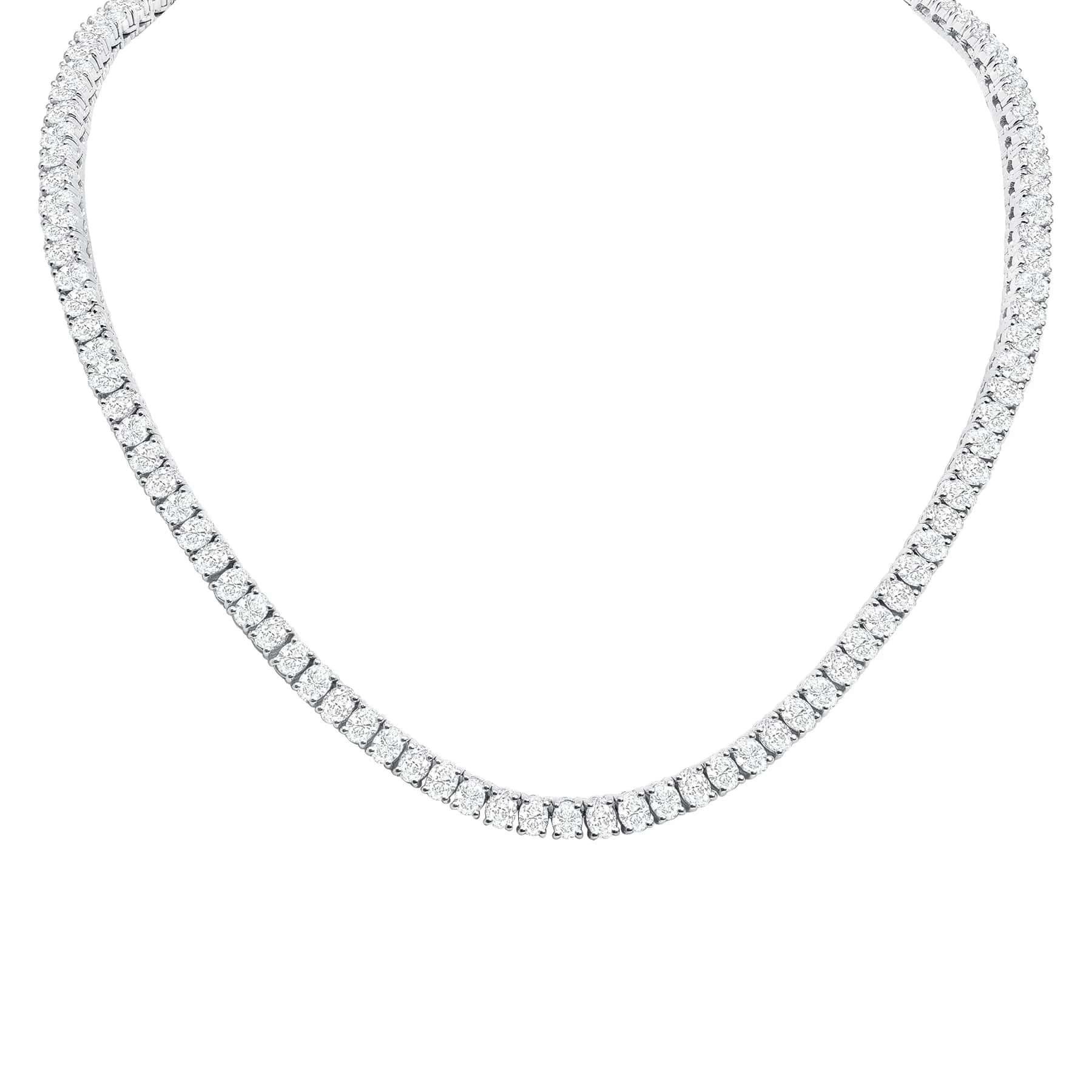 Mila's Diamant-Tennis-Halskette mit Rundschliff (Moderne) im Angebot