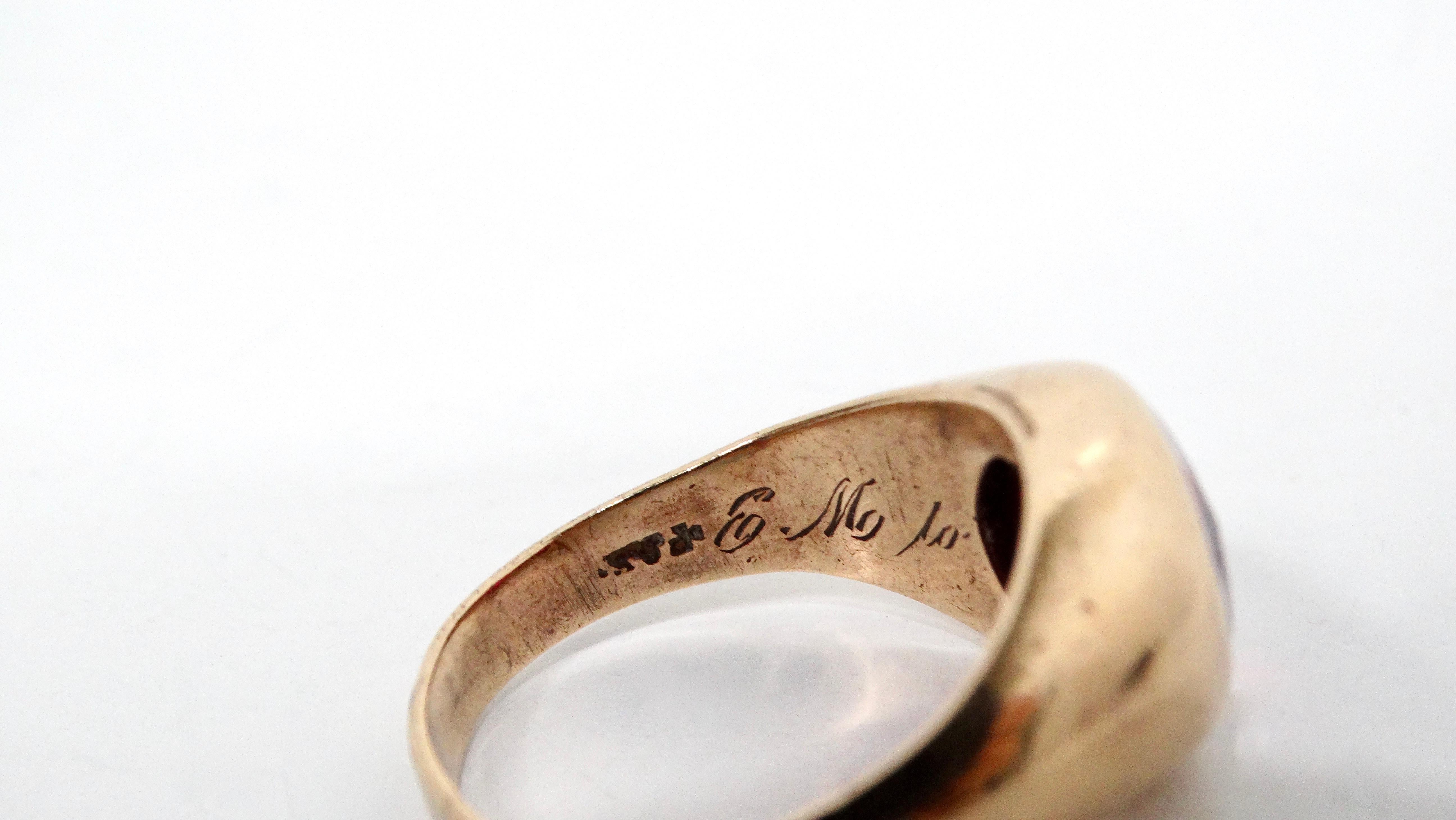18k Gold Round Lab Ruby Engraved Signet Ring circa 1970s For Sale 2