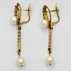 18K Gold Pink Semi-Precious Gemstone Cultured Pearl Drop Earrings circa 1970s