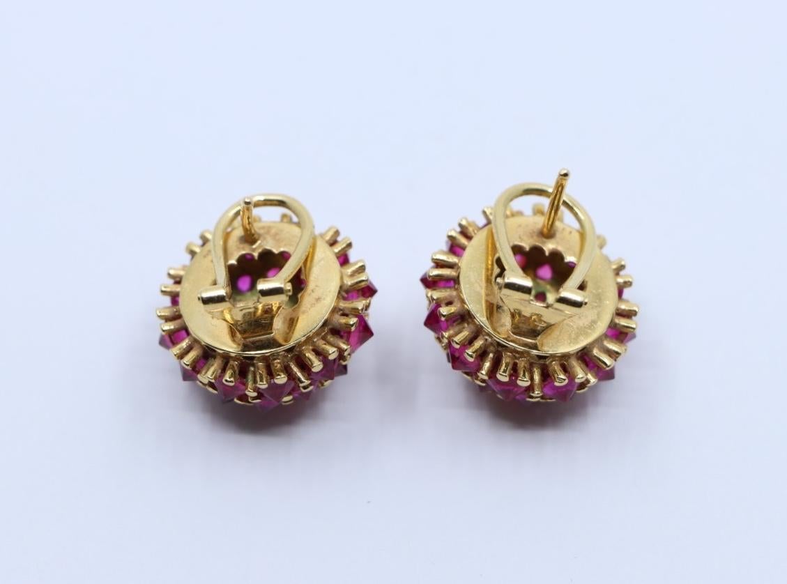 18K Gold Ruby Ball Earring For Sale 2