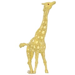 Vintage 18 Karat Gold, Ruby and Diamond Giraffe Pin