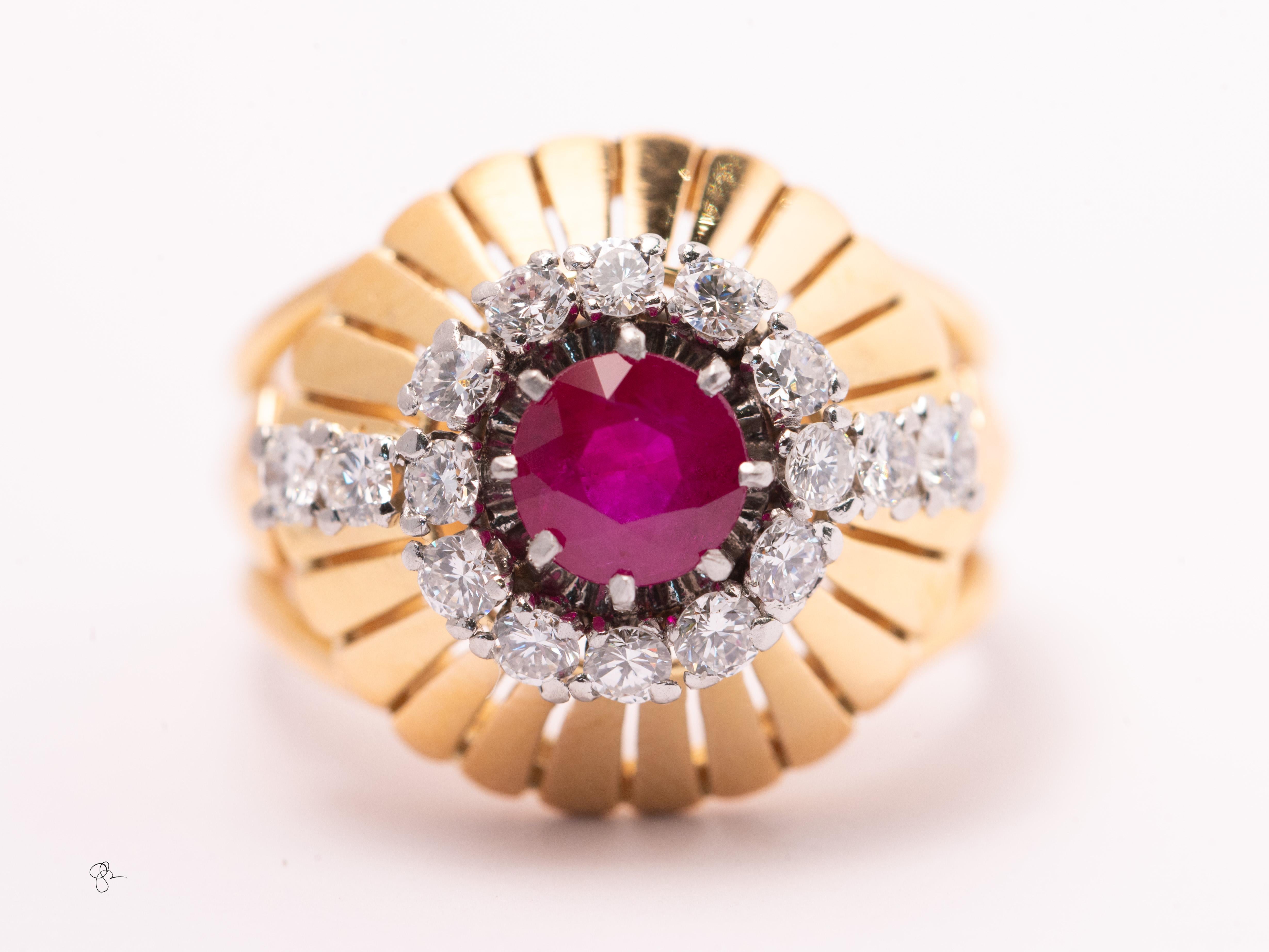 18k Gold Rubin Diamant Ring 1ct Vintage Halo Cocktail 11.2g Größe 7 3/4 im Zustand „Gut“ im Angebot in Tucson, AZ