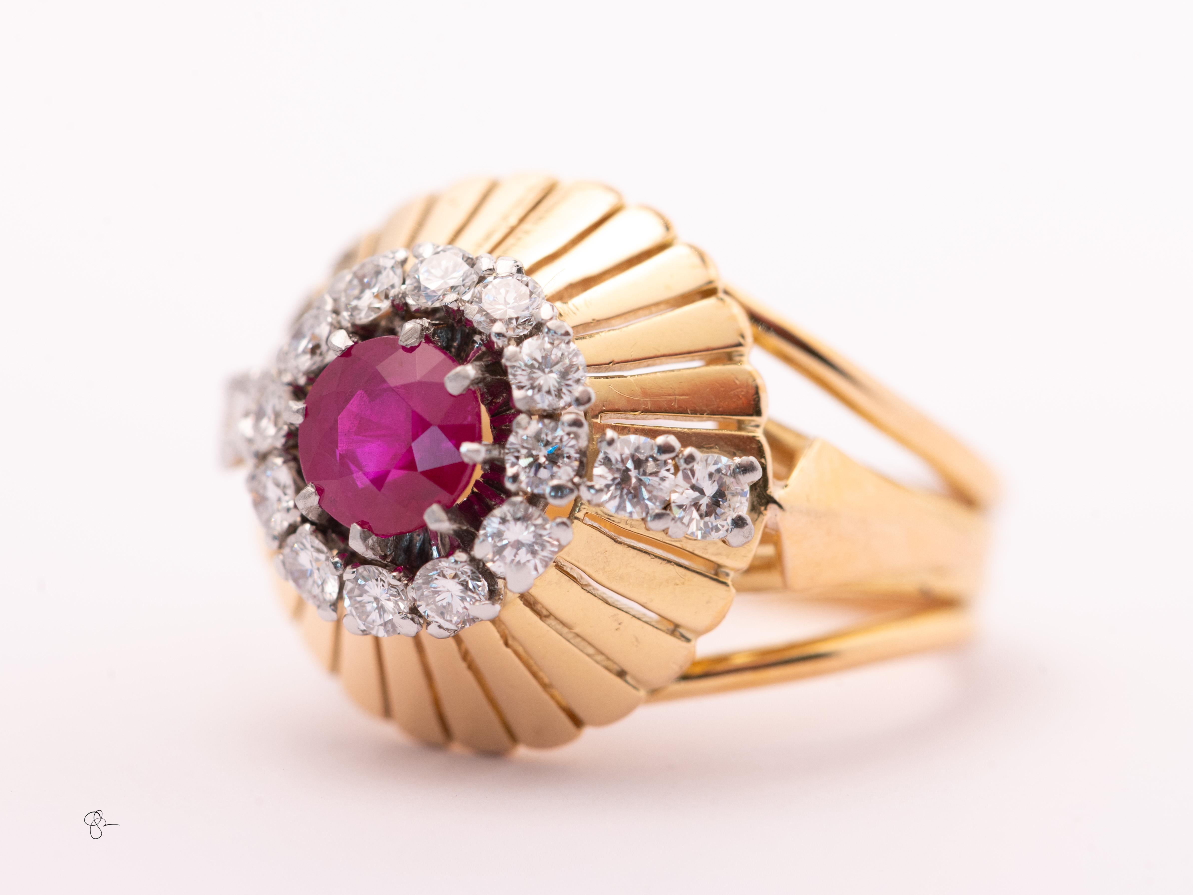 18k Gold Rubin Diamant Ring 1ct Vintage Halo Cocktail 11.2g Größe 7 3/4 im Angebot 1