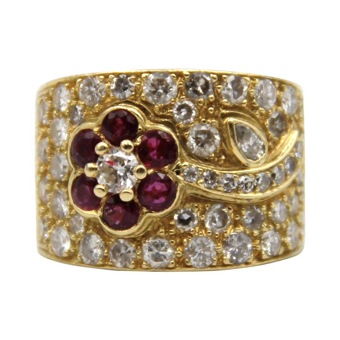 18k Gold Ruby Diamond Ring For Sale