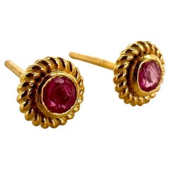 Pendientes de rubí natural 1.10ctw Burma Ruby 18K Gold Vermeil Ruby Earrings studs