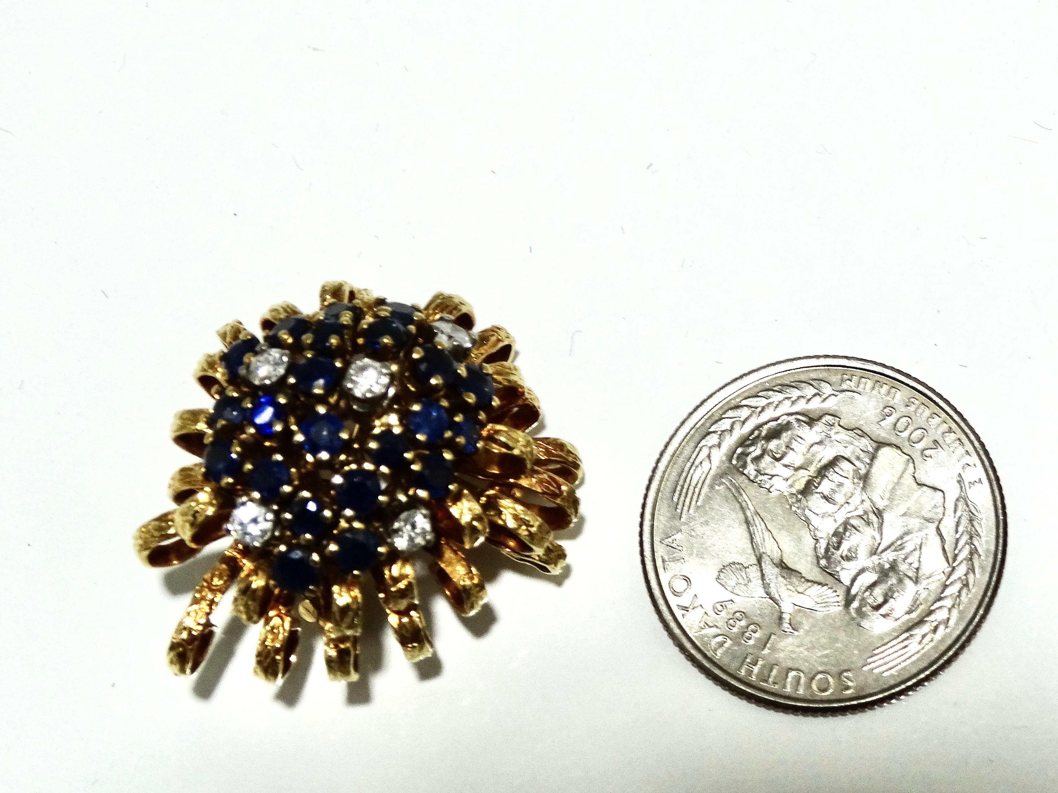 Boucles d'oreilles en or 18 carats avec saphir et diamants en vente 1