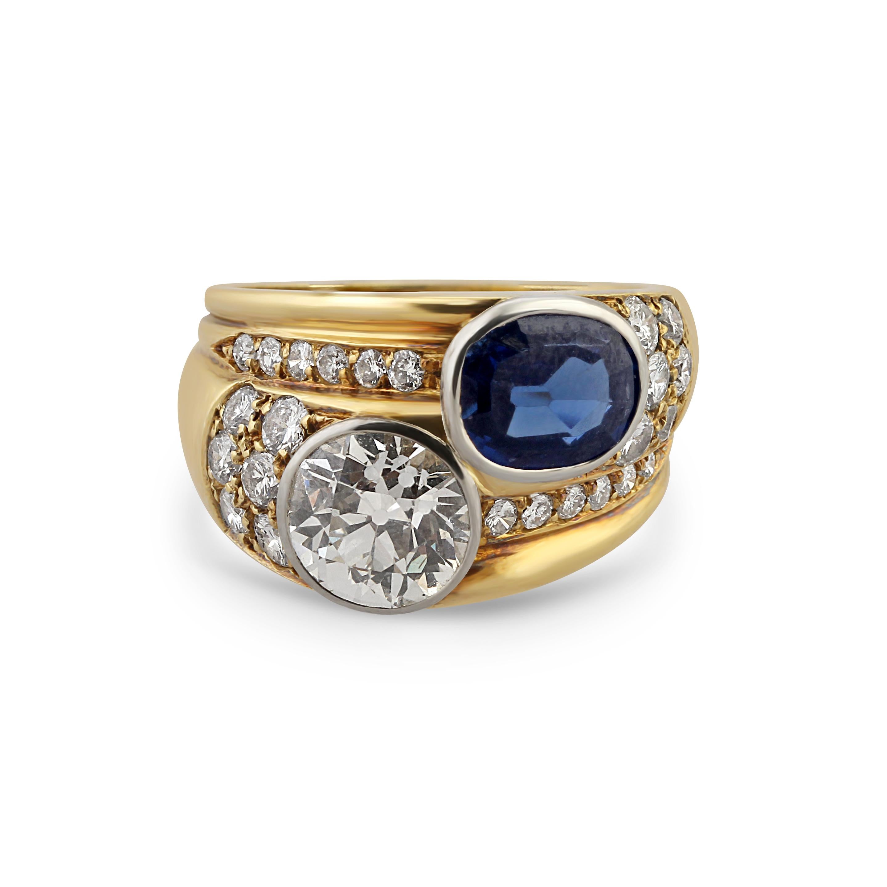 Round Cut 18k Gold, Sapphire & Diamond Ring For Sale