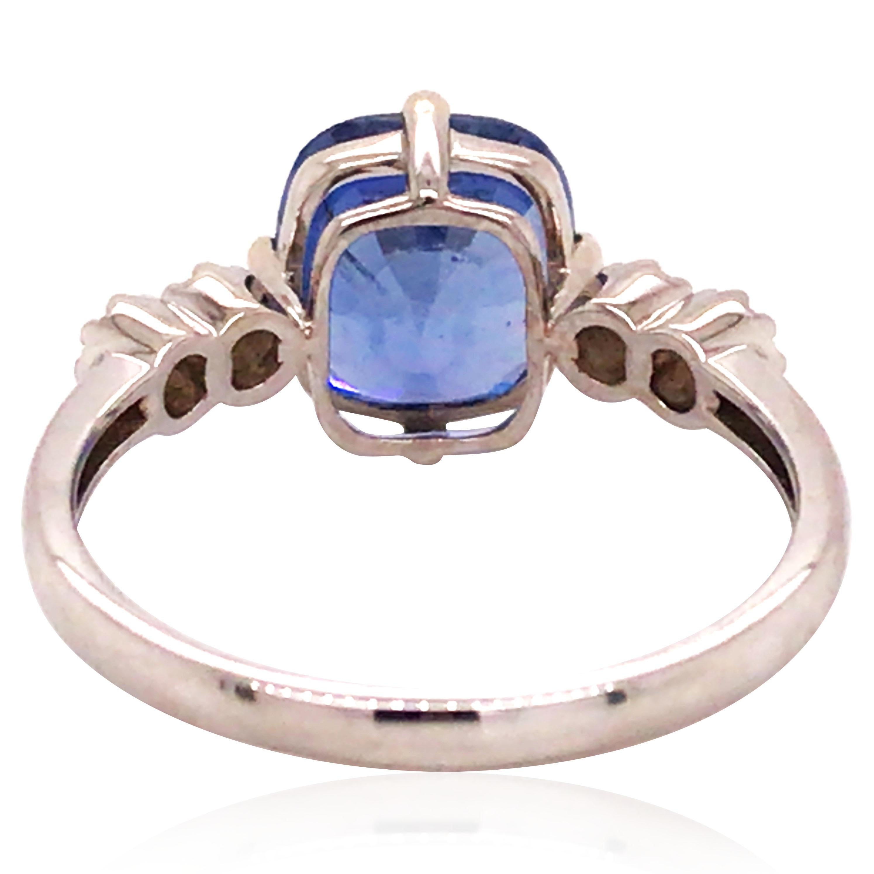 18K Gold Sapphire Diamond Ring, Gubelin In Good Condition For Sale In New York, NY