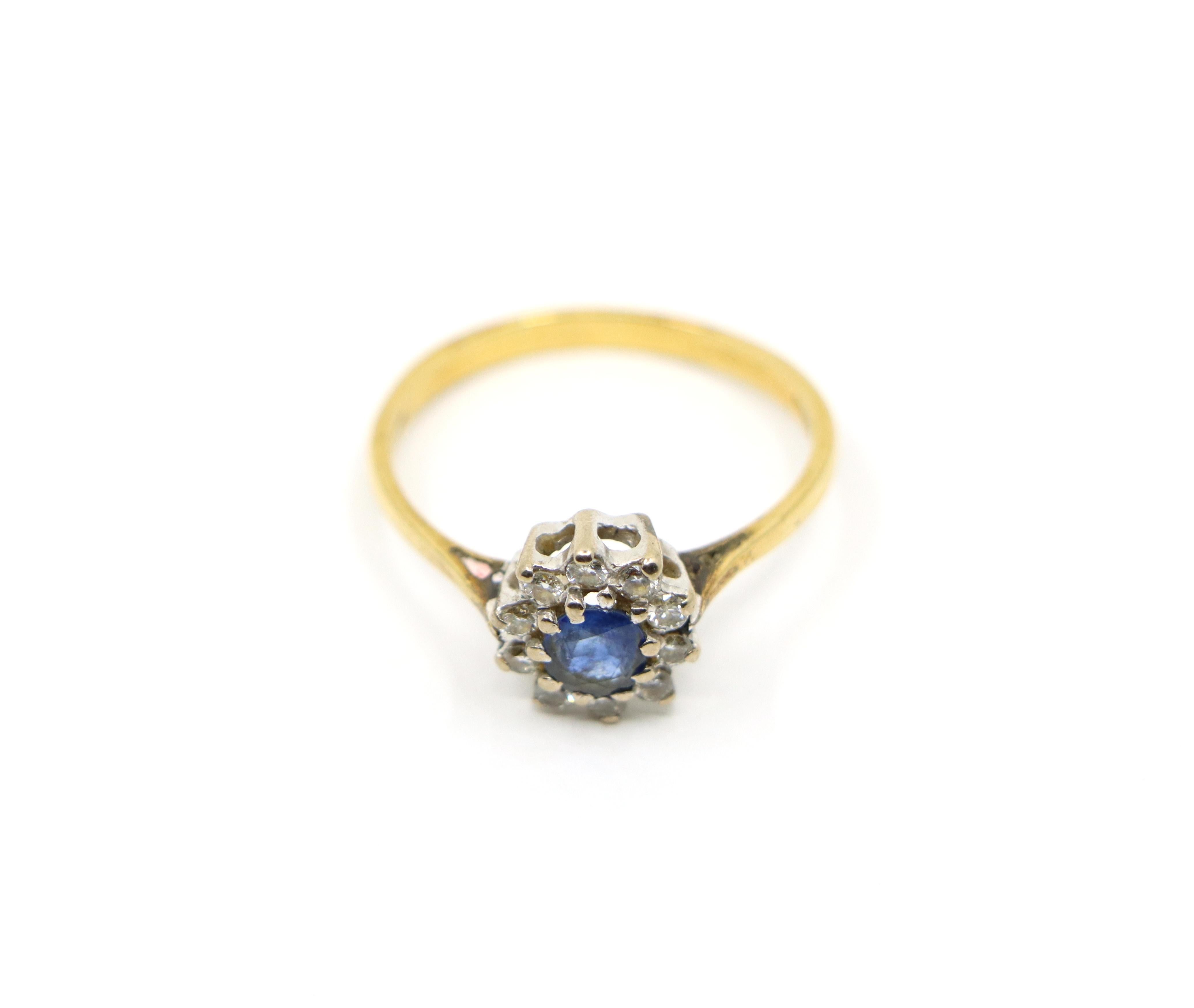 Bague en or 18K saphir et diamants en vente 6