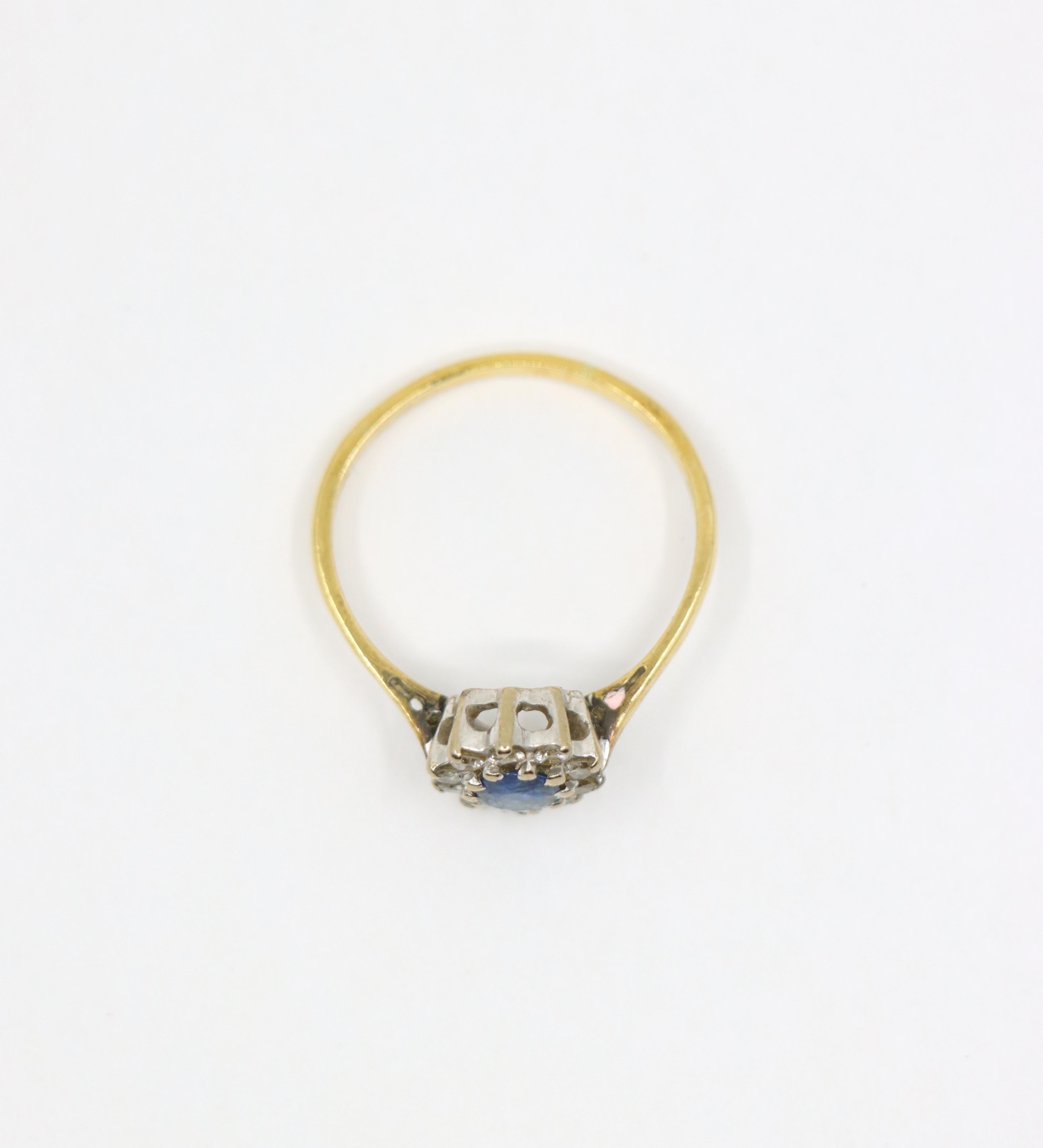 Bague en or 18K saphir et diamants en vente 4