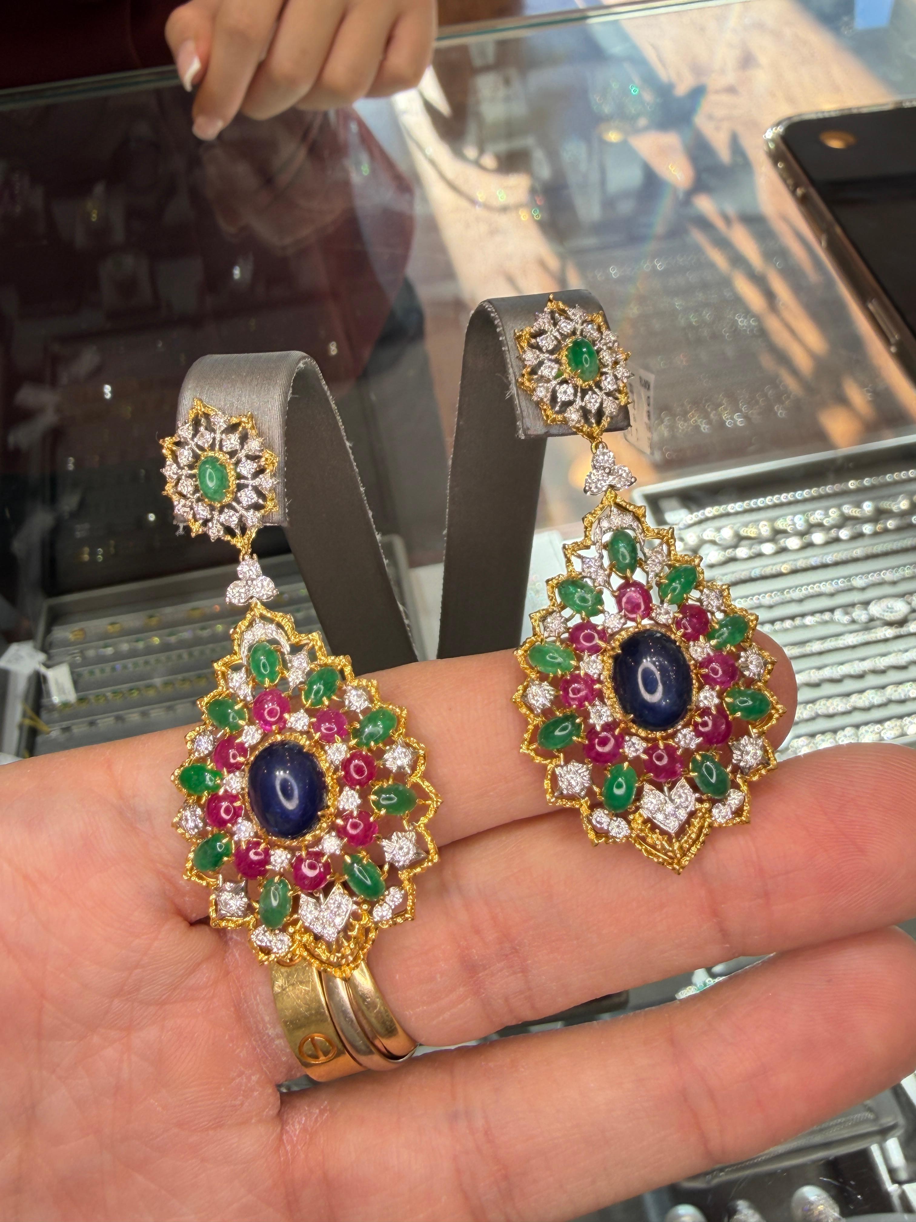 Taille cabochon Or 18K Saphir Rubis Émeraude Cabochon Diamant Ensemble de boucles d'oreilles et de bagues en vente