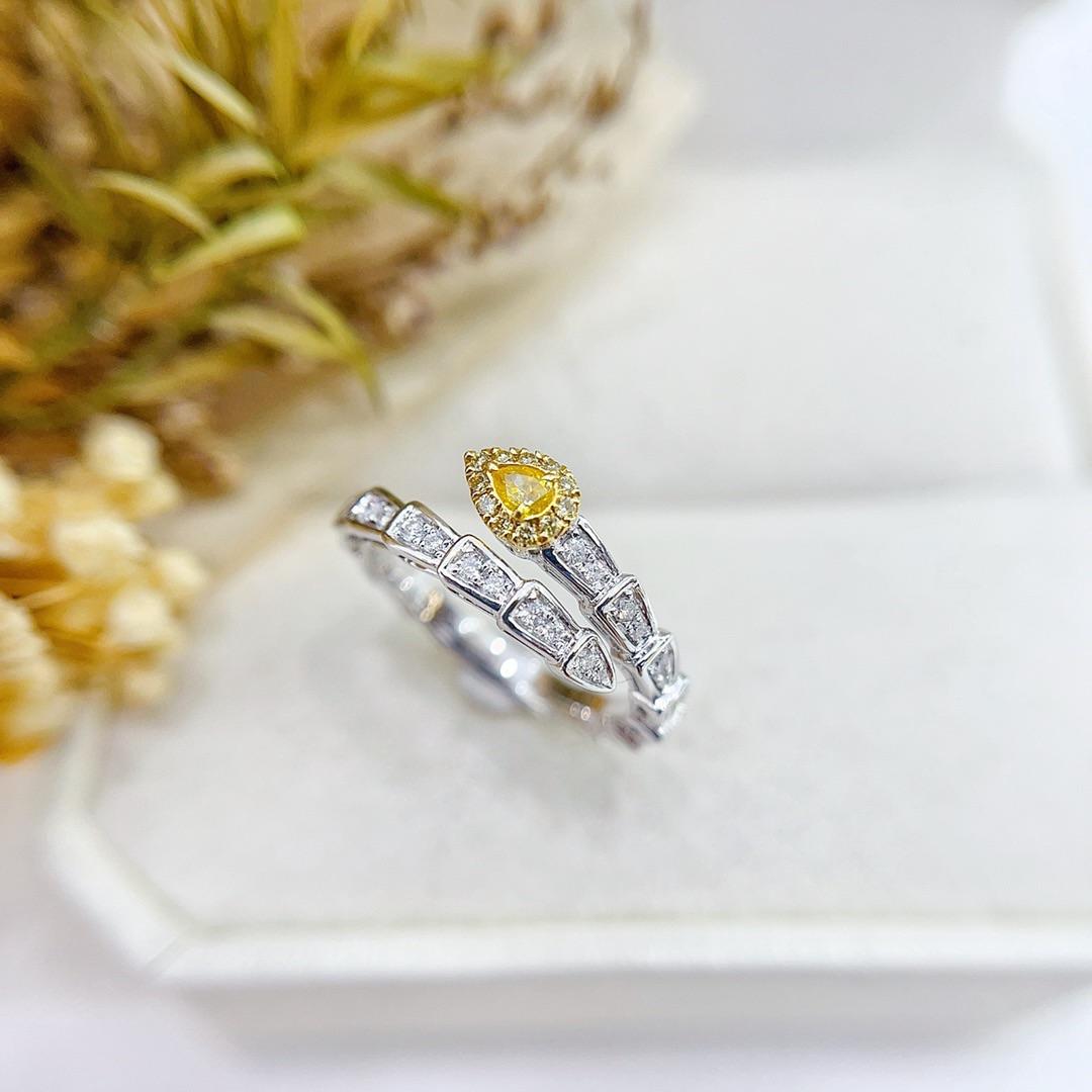 Moderne Serpent en or 18 carats avec diamant jaune naturel (redimensionnable) en vente
