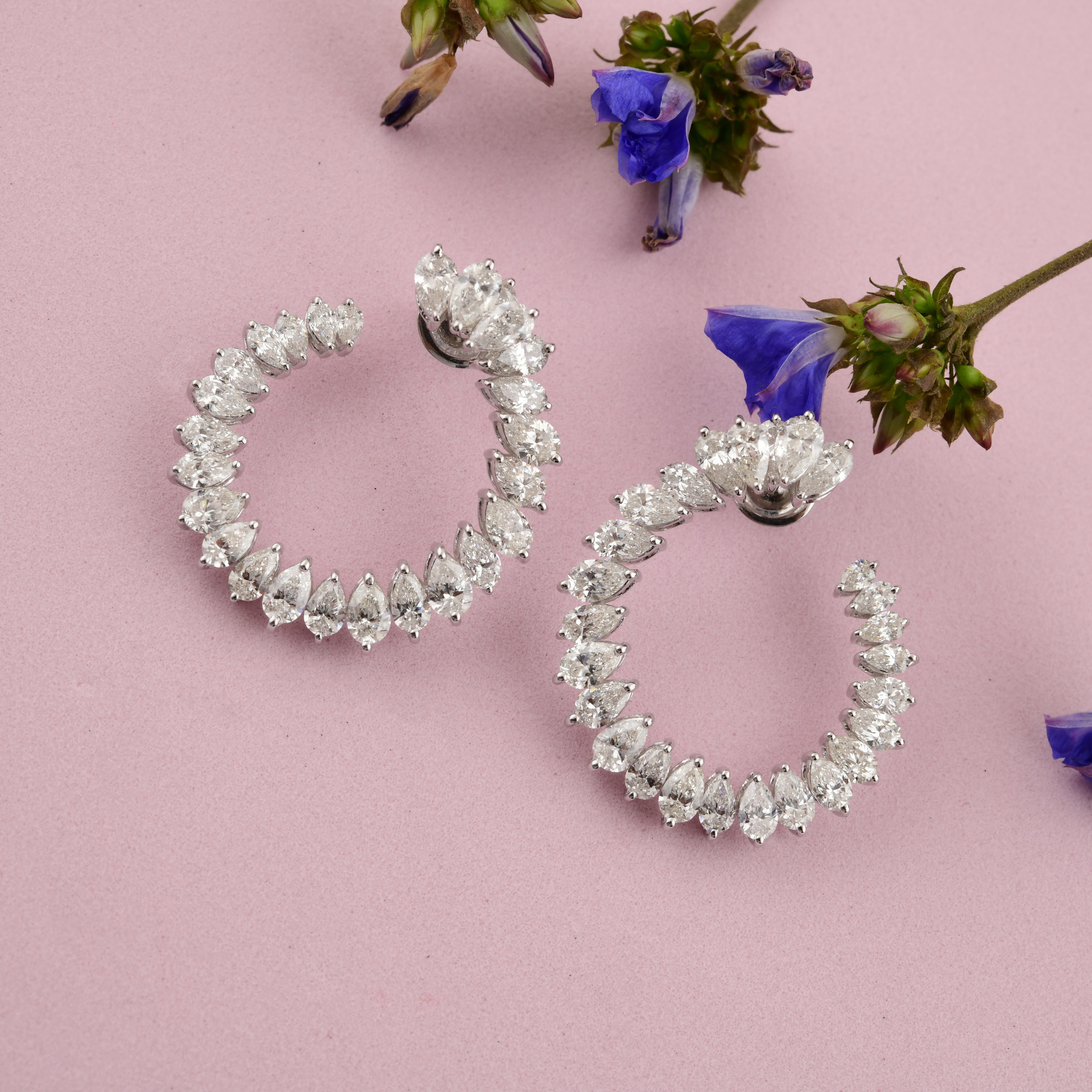 Pendientes de oro de 18 quilates SI/HI de 8 quilates con diamante en forma de C y aro Todos los aranceles pagados en Nuevo estado para la venta en Diera, Dubai