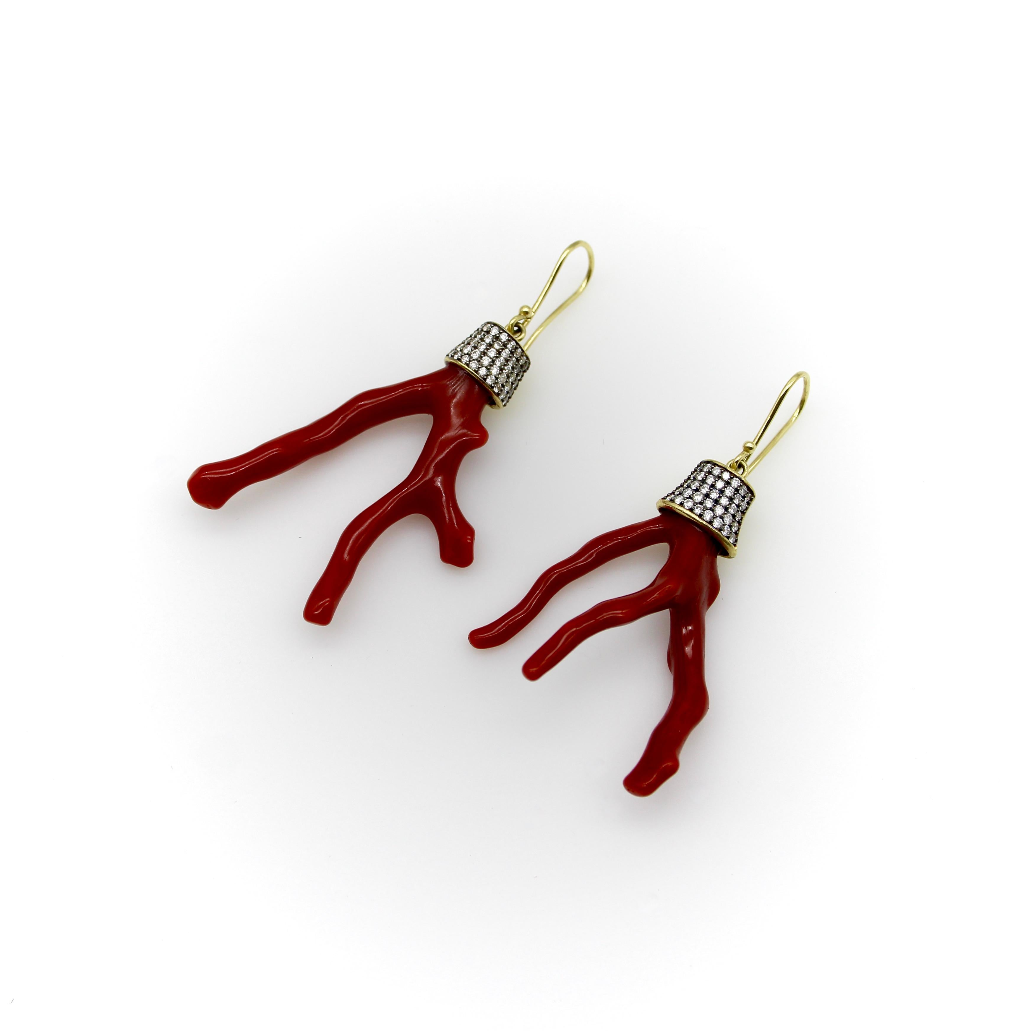 Contemporary 18K Gold Signature Branch Coral and Diamond Studded Earrings For Sale