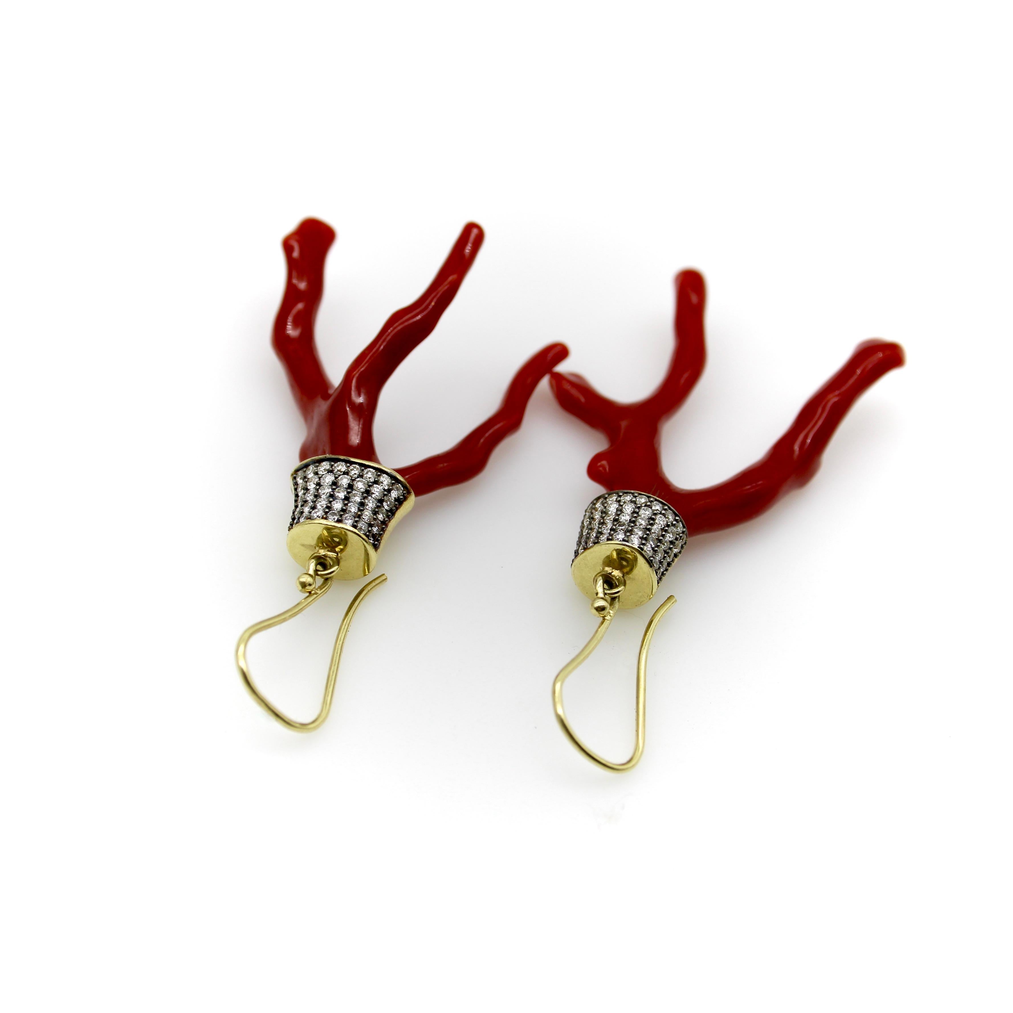 18K Gold Signature Branch Coral and Diamond Studded Earrings For Sale 1