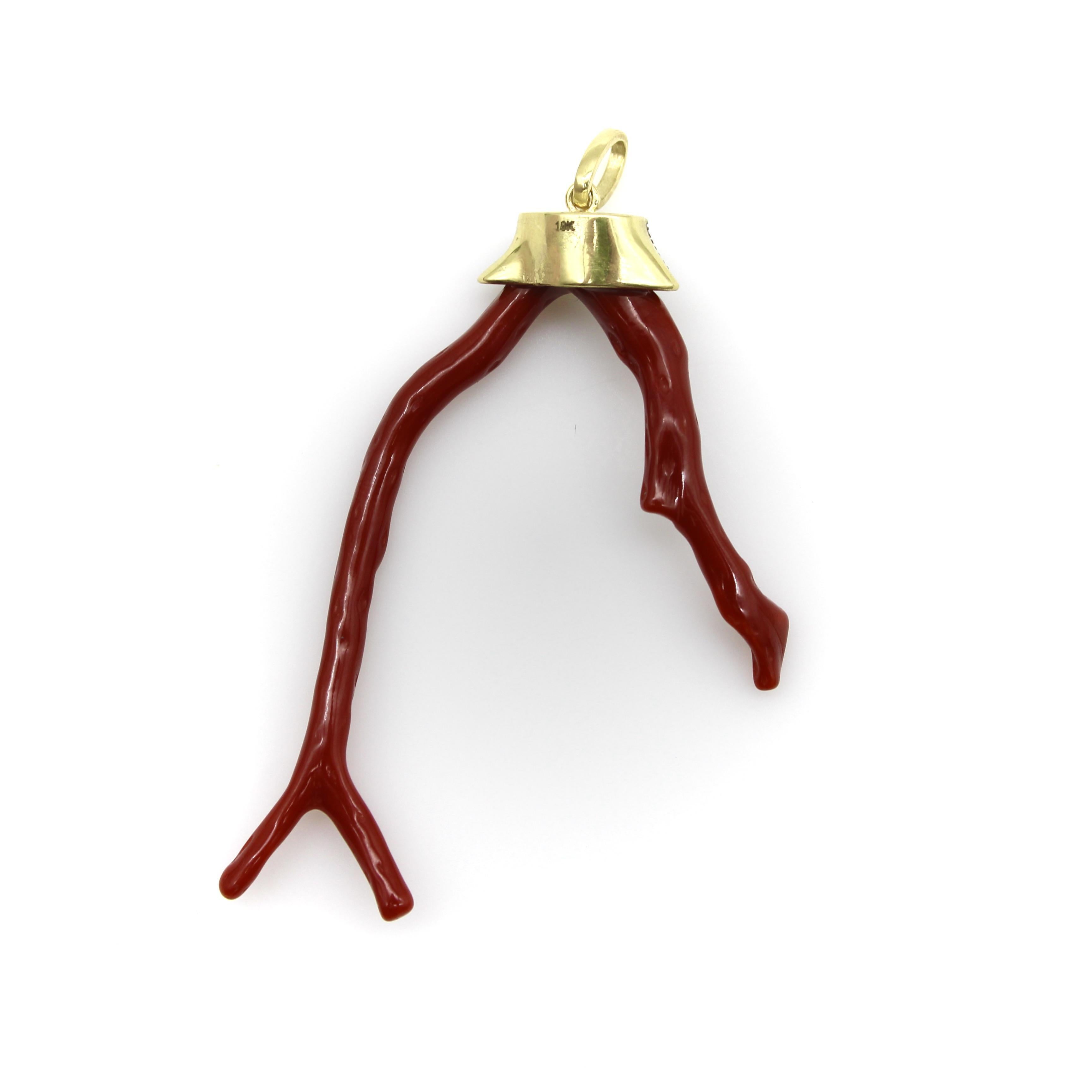 Ciondolo con corallo e diamanti in oro 18K Signature Branch In condizioni Nuovo in vendita a Venice, CA