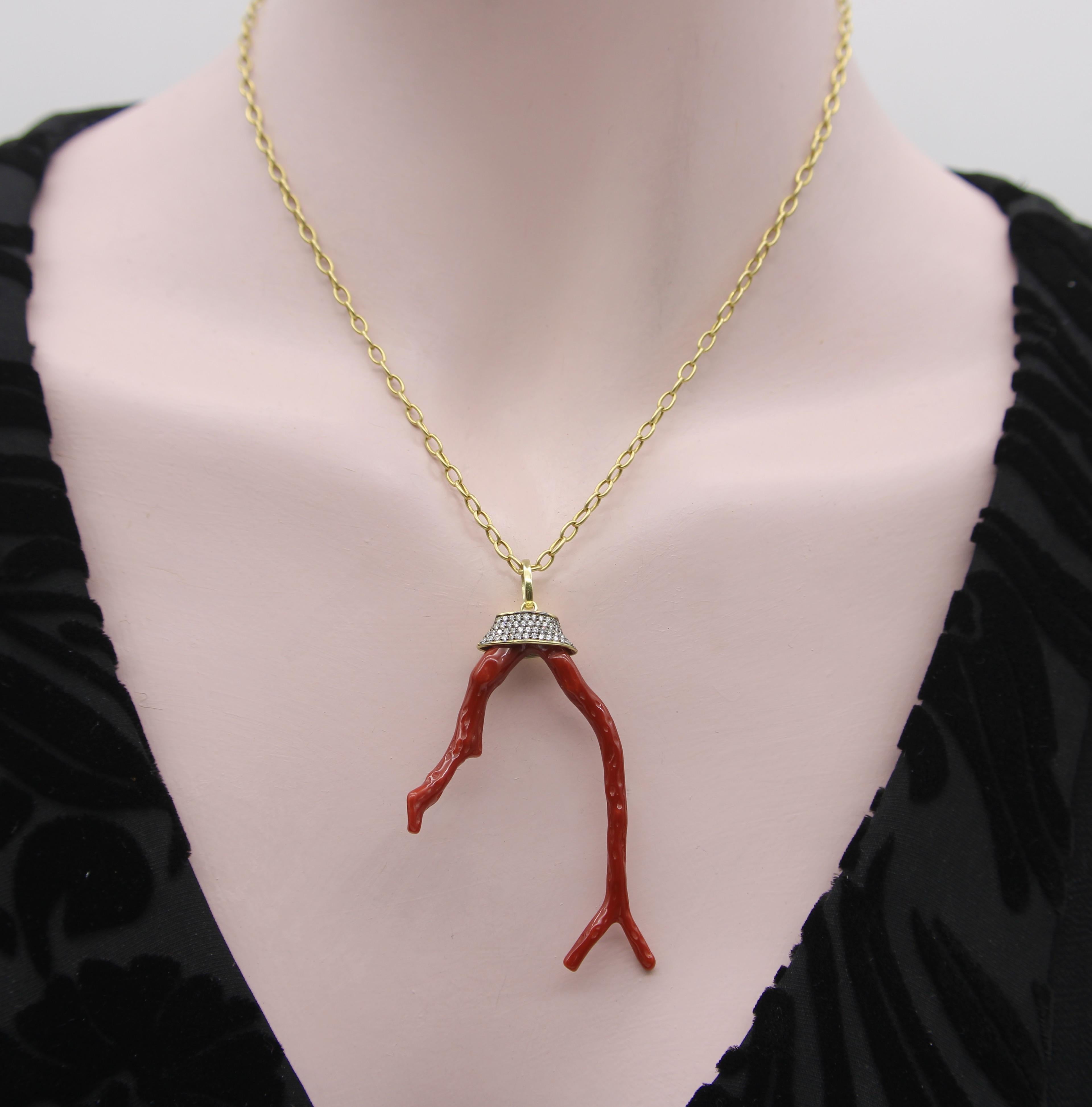 da uomo o donna Ciondolo con corallo e diamanti in oro 18K Signature Branch in vendita